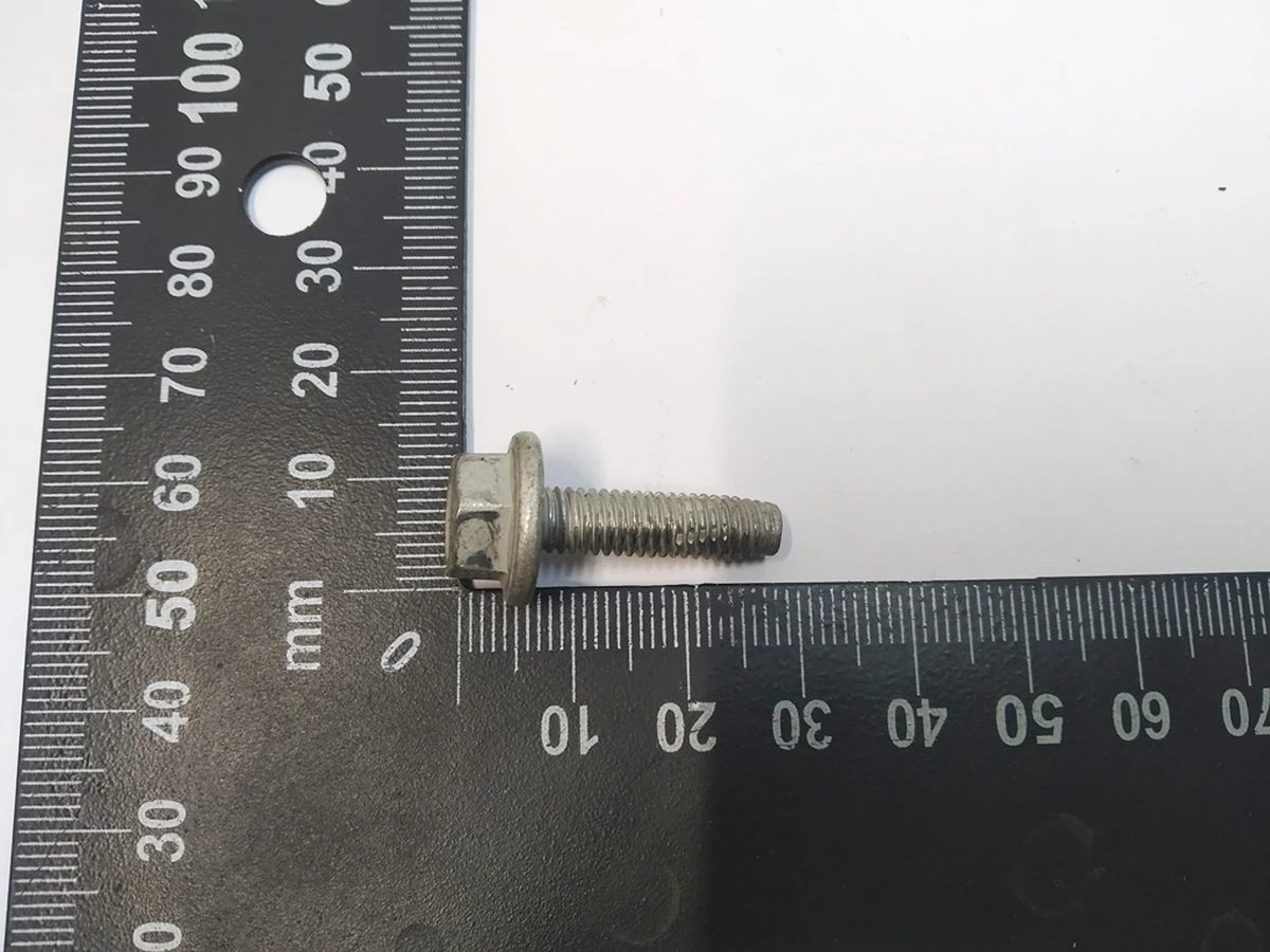 2 Болт з насічкою різьби SCR,HF,M6x22,[STL],SNZN,PTC,T2000 Tesla model Y 1508949-00-A