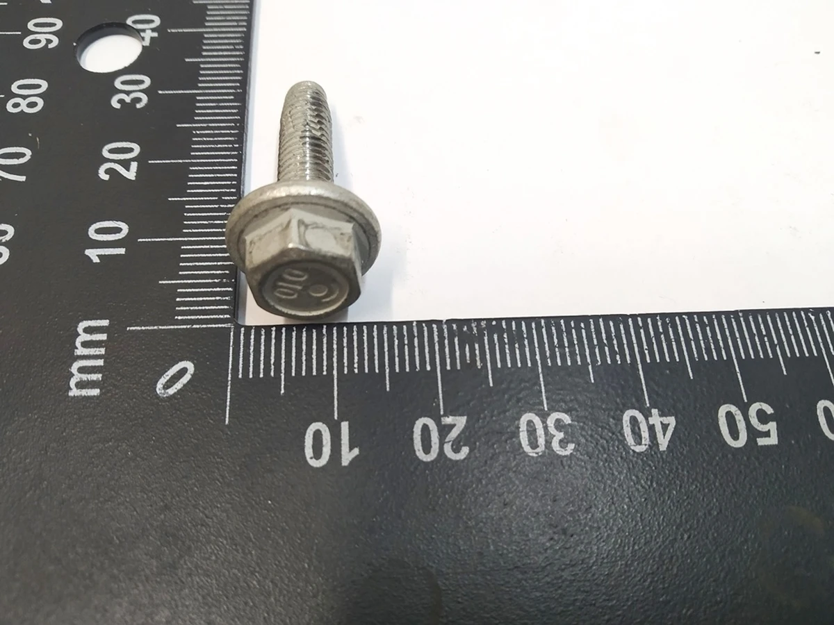 2 Болт з насічкою різьби SCR,HF,M6x22,[STL],SNZN,PTC,T2000 Tesla model Y 1508949-00-A