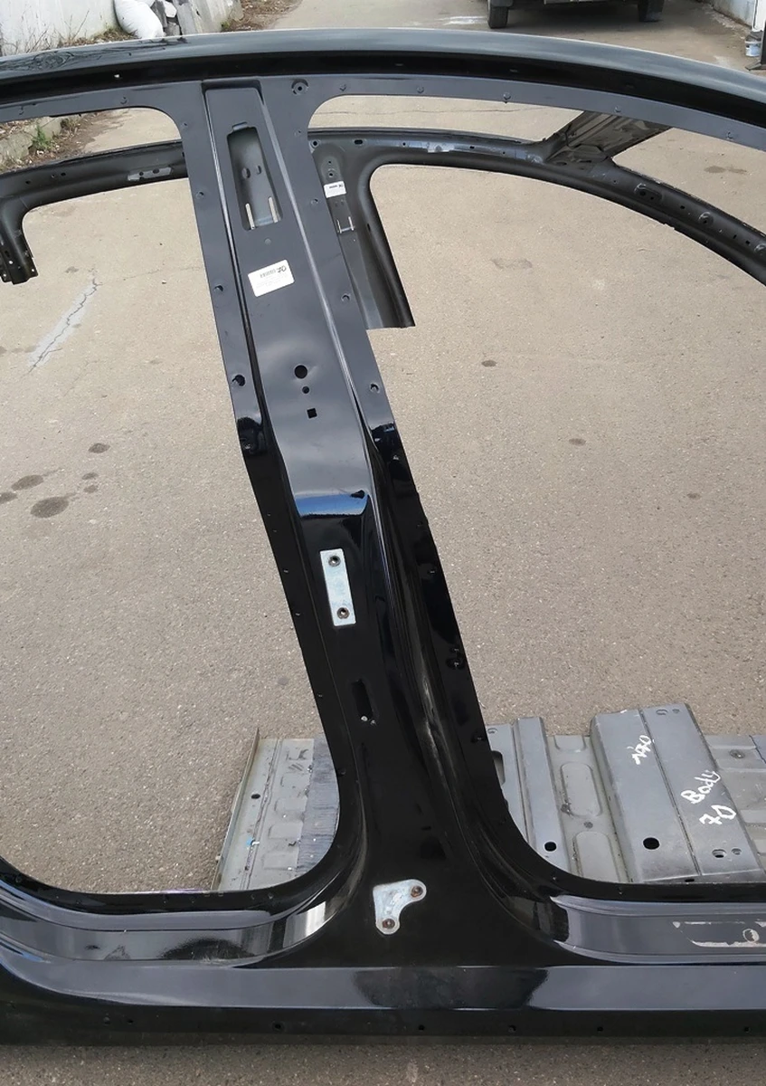 Стійка "B" права PBSB Tesla model Y 1487698-S0-A