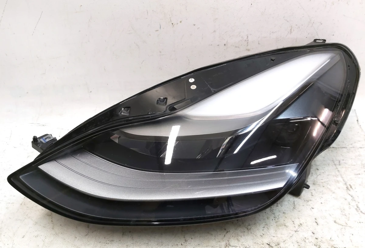 1 Фара головна ліва LEVEL GLOBAL (лінза) Tesla model 3, model Y 1514952-00-E