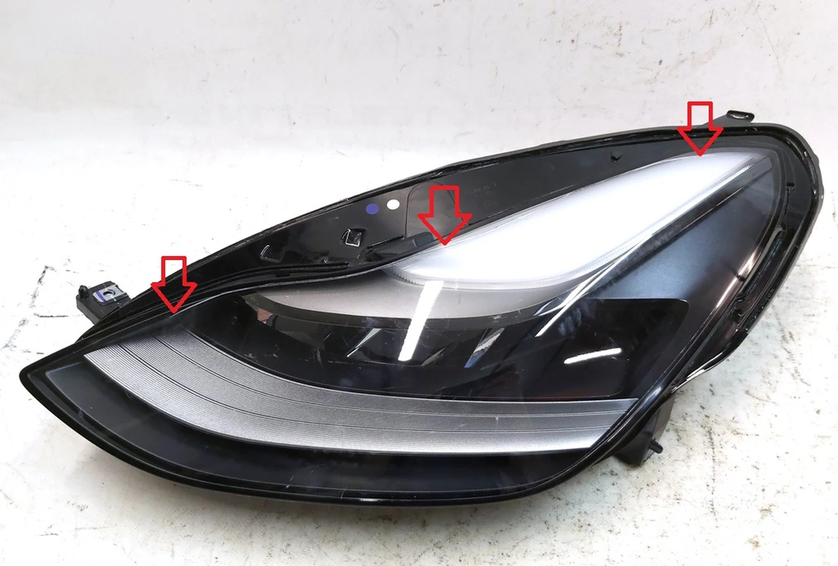 1 Фара головна ліва UP LEVEL (USA) з пошкодженням, не працює Tesla model 3, model Y 1514952-00-E