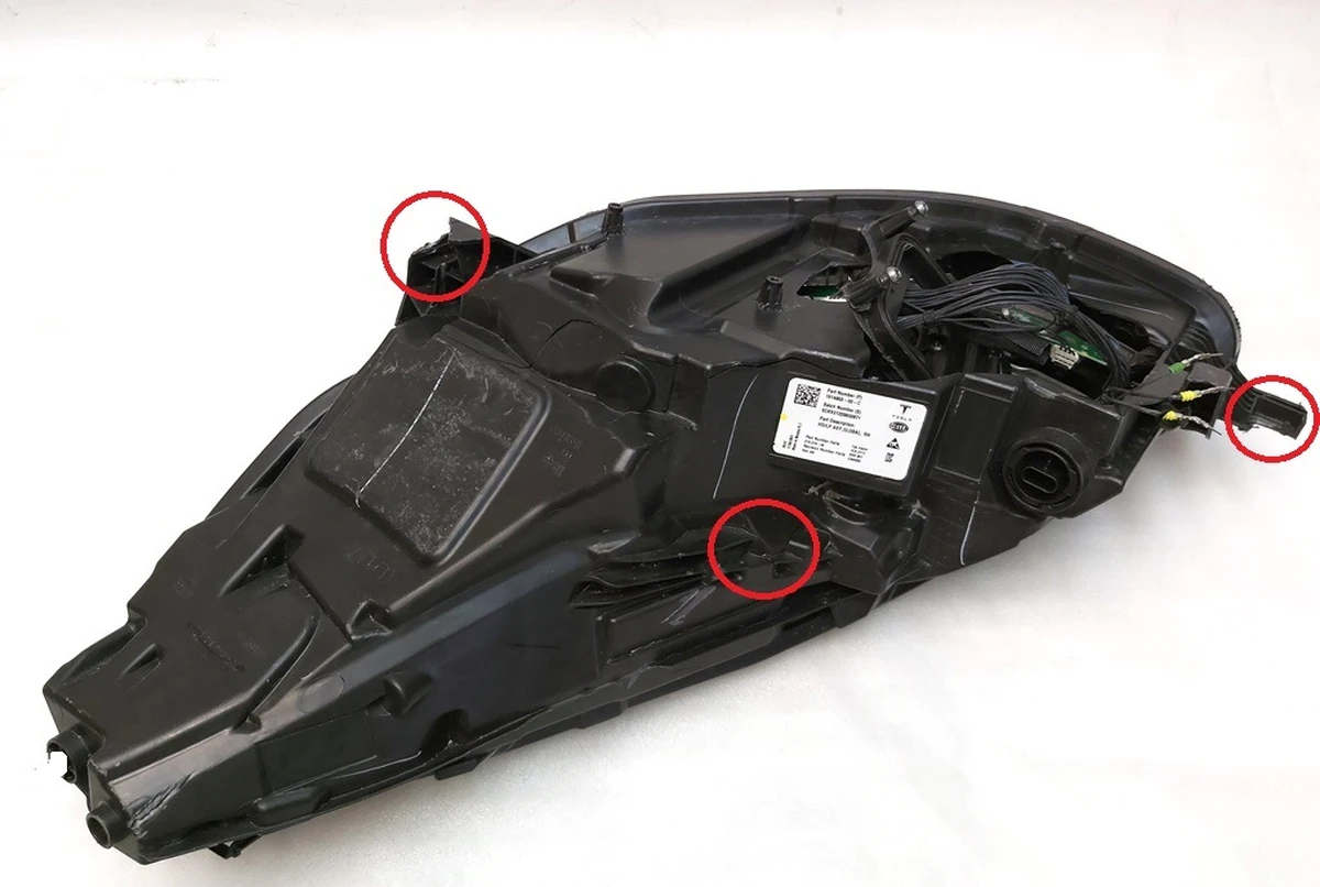 2 Фара головна права UP LEVEL GLOBAL Tesla model 3, model Y 1514953-00-D