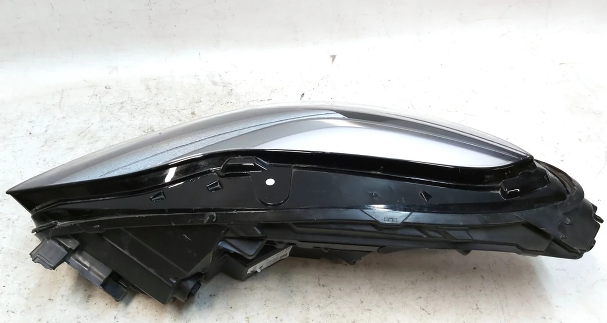 2 Фара главная правая UP LEVEL GLOBAL без блока управления с повреждением  Tesla model 3, model Y 1077372-00-K