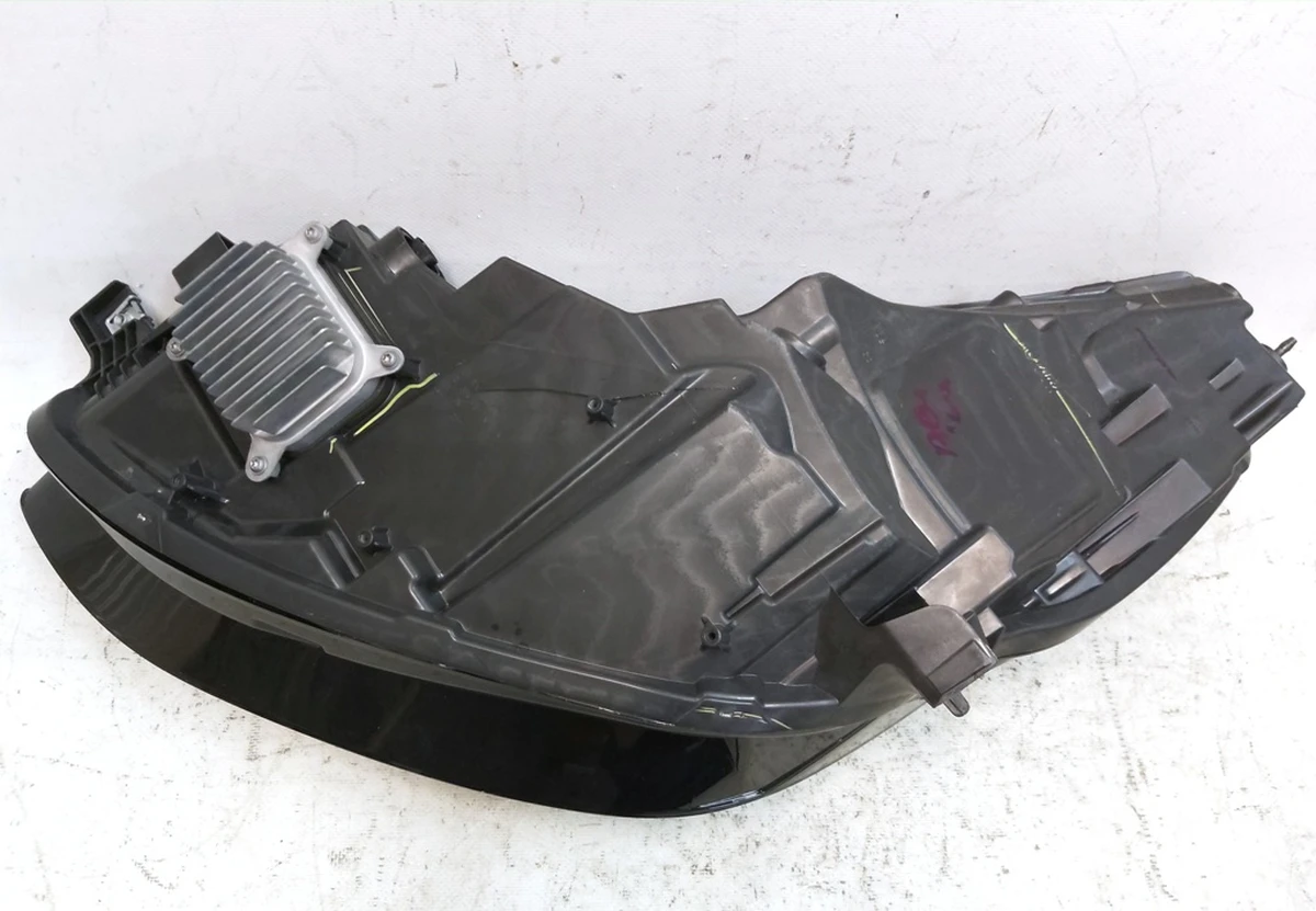 2 HD/LP ASY, SAE UP-LEVEL, RH damaged Tesla Model 3, Model Y 1514953-00-C