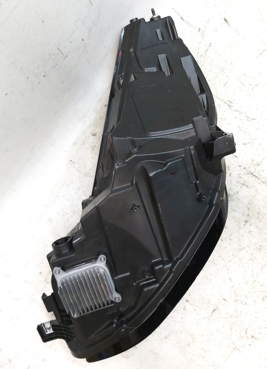 2 HD/LP ASY, SAE UP-LEVEL, RH scratches on the glass, works only turning Tesla Model 3, Model Y 1514953-00-C