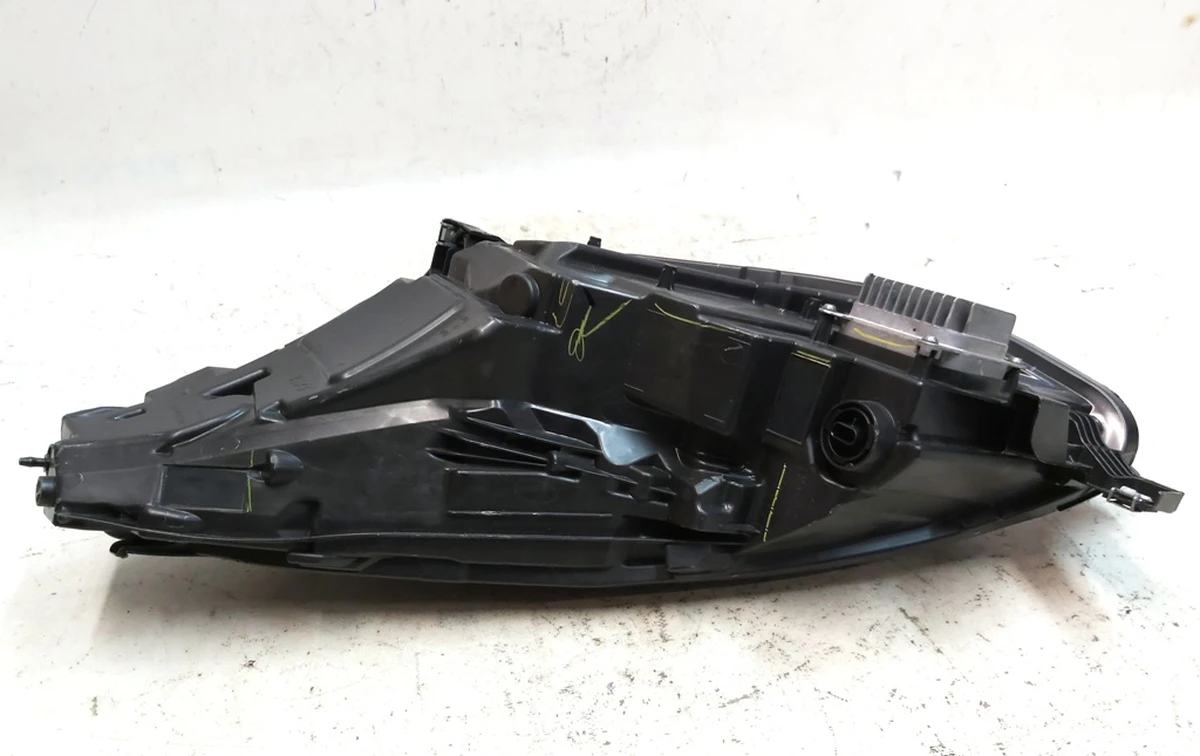 2 HD/LP ASY, SAE UP-LEVEL, RH small scratches Tesla Model 3, Model Y 1514953-00-C