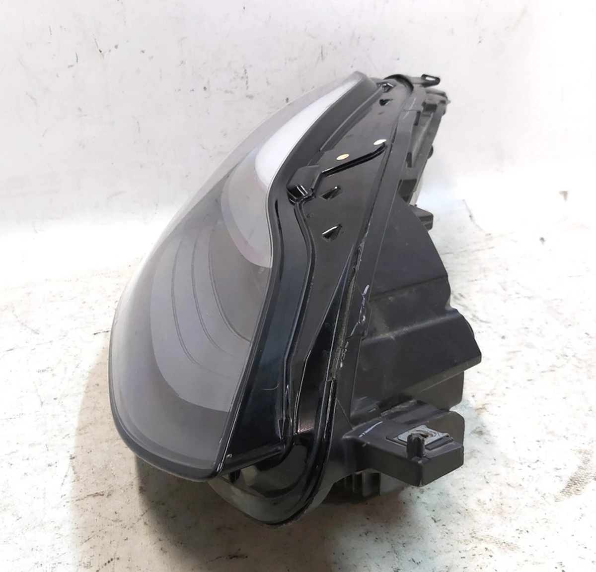 HD/LP ASY, SAE UP-LEVEL, RH with damage Tesla Model 3, Model Y 1514953-00-C