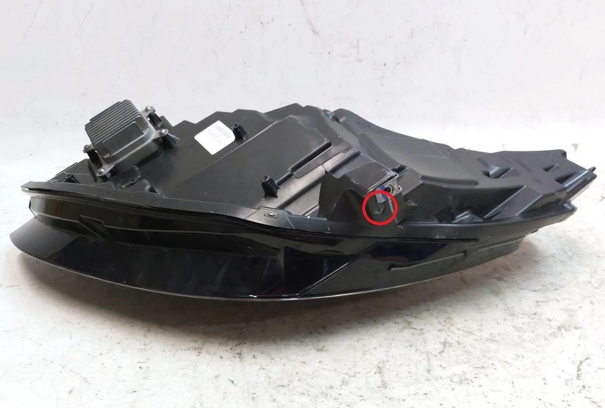 HD/LP ASY, SAE UP-LEVEL, RH with damage Tesla Model 3, Model Y 1514953-00-C