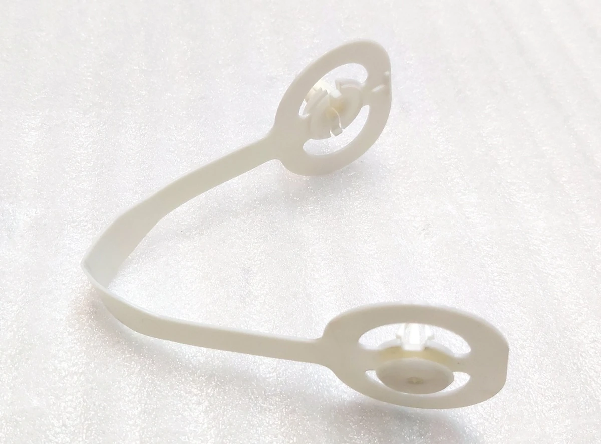 13 Фіксатор безпечної підвіски стелі задньої частини та накладки стійки А Tesla Model S Feb 2021, Model Y 1515104-00-B