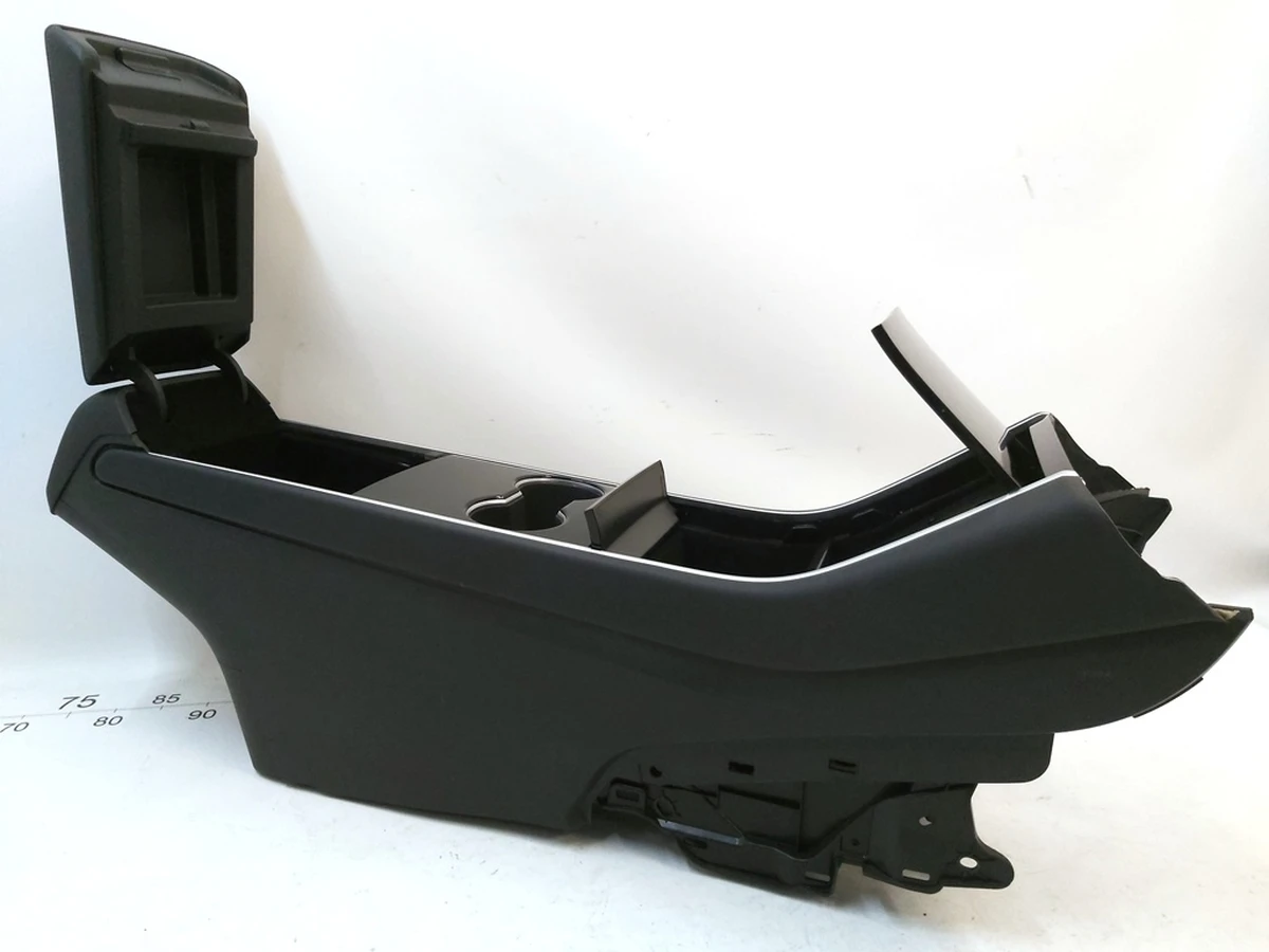 1 Центральна консоль PREM підлокітник Black підстаканник Plastic Black без блоків та проводки Tesla Model Y 1516036-00-B