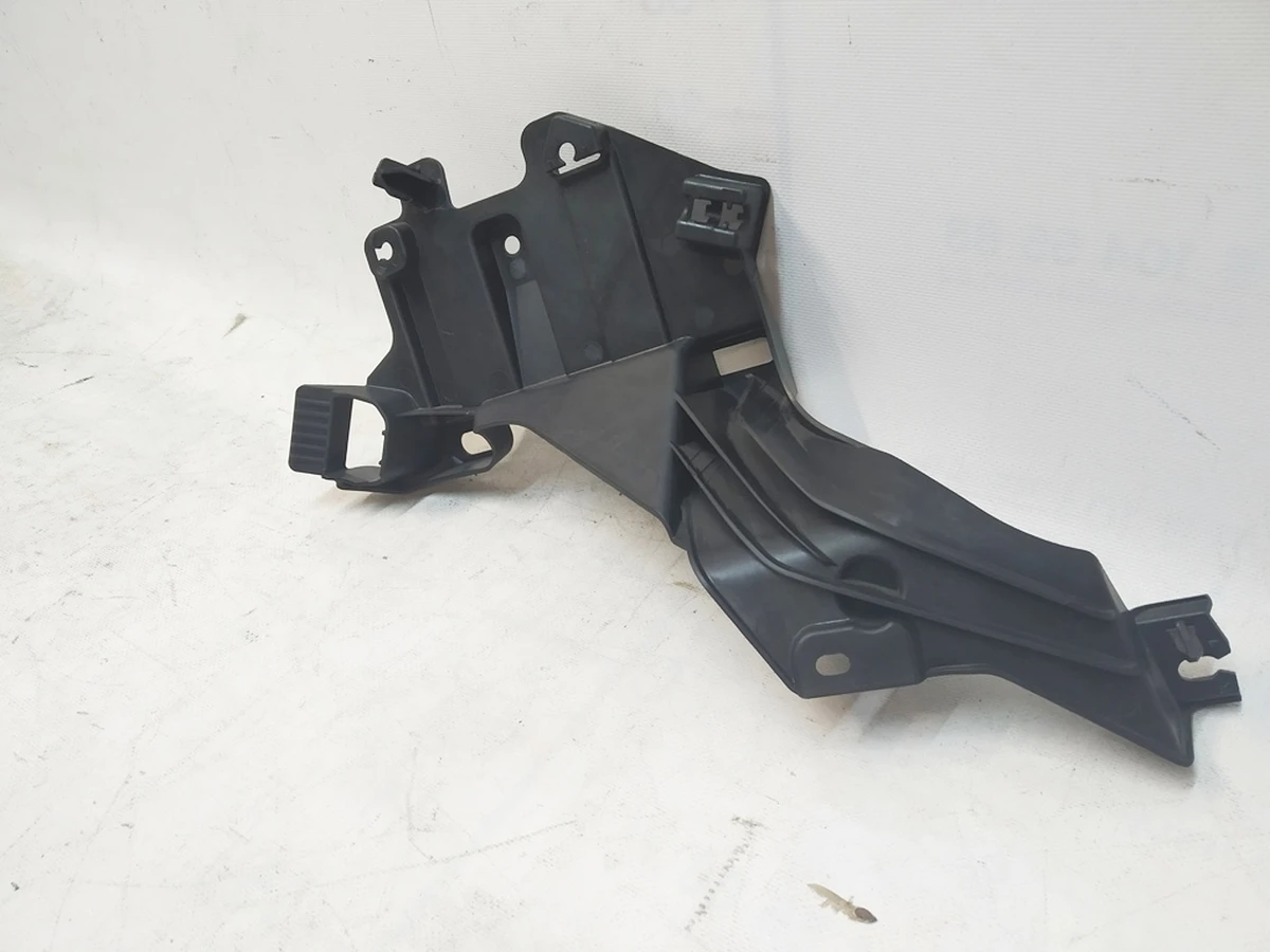 14 Кронштейн обшивки стійки C лівої (пошкоджений) Tesla model Y 1516195-00-B