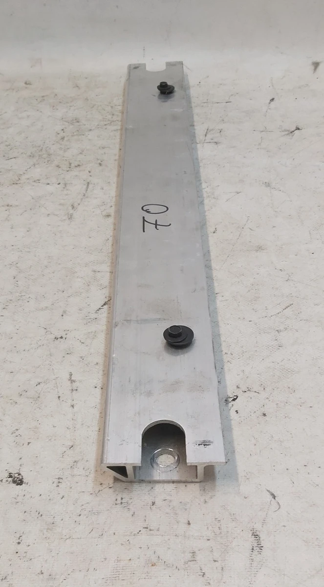 8 Усилитель бокса подкапотного Tesla Model Y 1518495-78-C