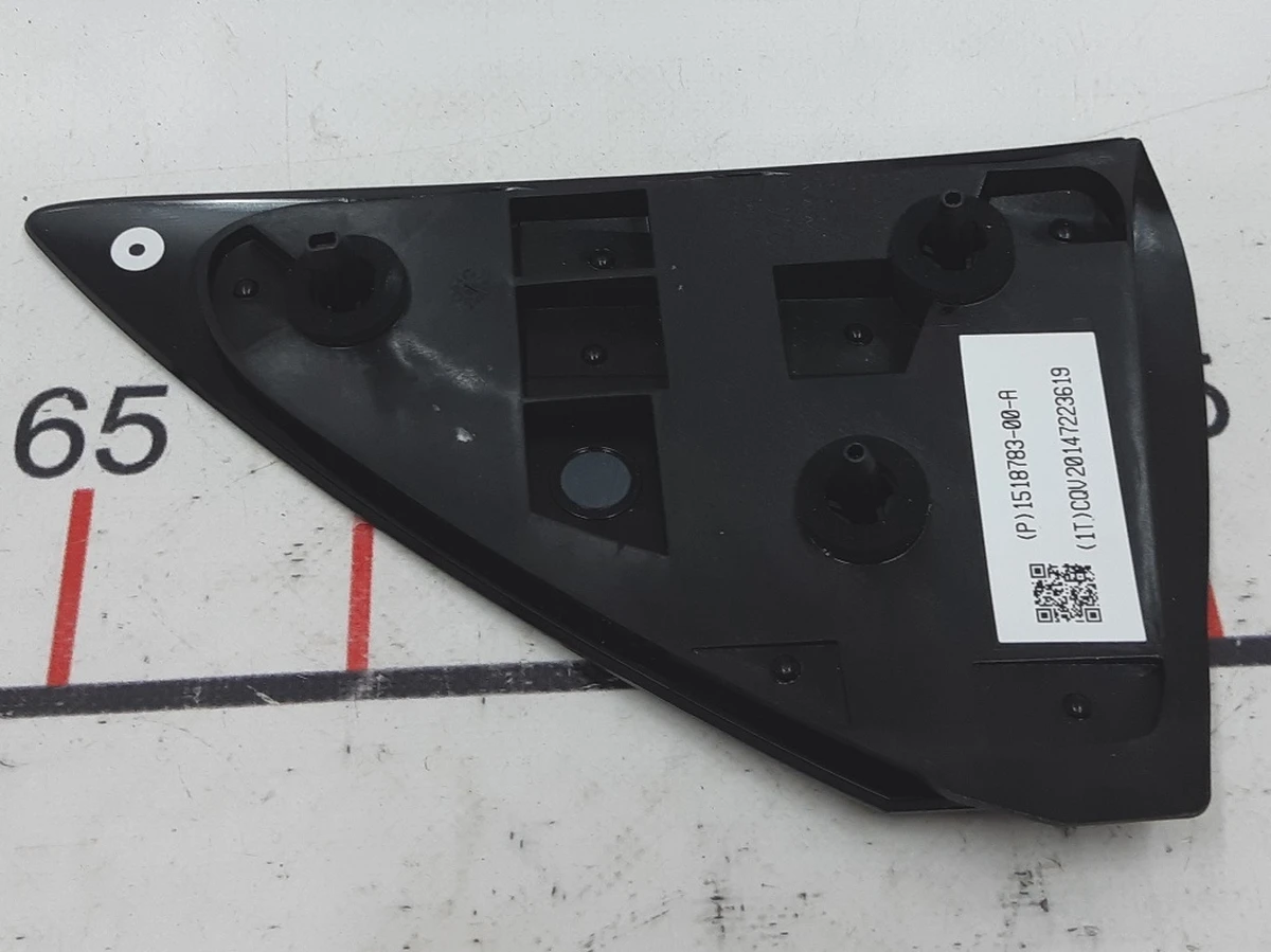 15 Відбивач ліхтаря на крилі задньому правому Tesla model 3, model Y 1100781-99-D