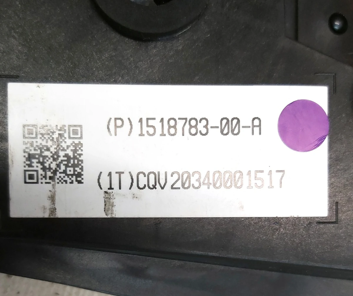 Отражатель фонаря на крыле заднем правом GEN3 с повреждением Tesla model 3, model Y 1100781-99-D