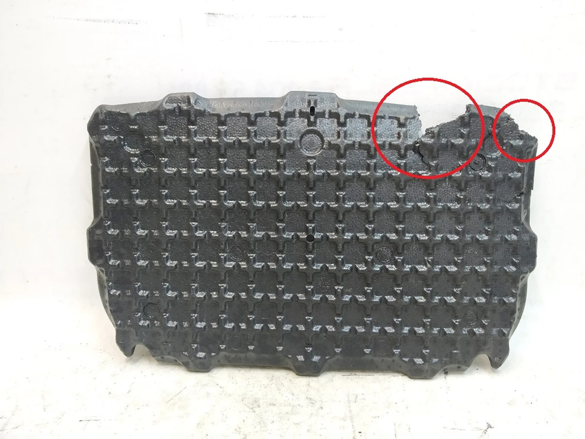 9 BOTTOM FOAM PAD, MY TRUNK TUB (damaged) Tesla model Y 1519409-00-A