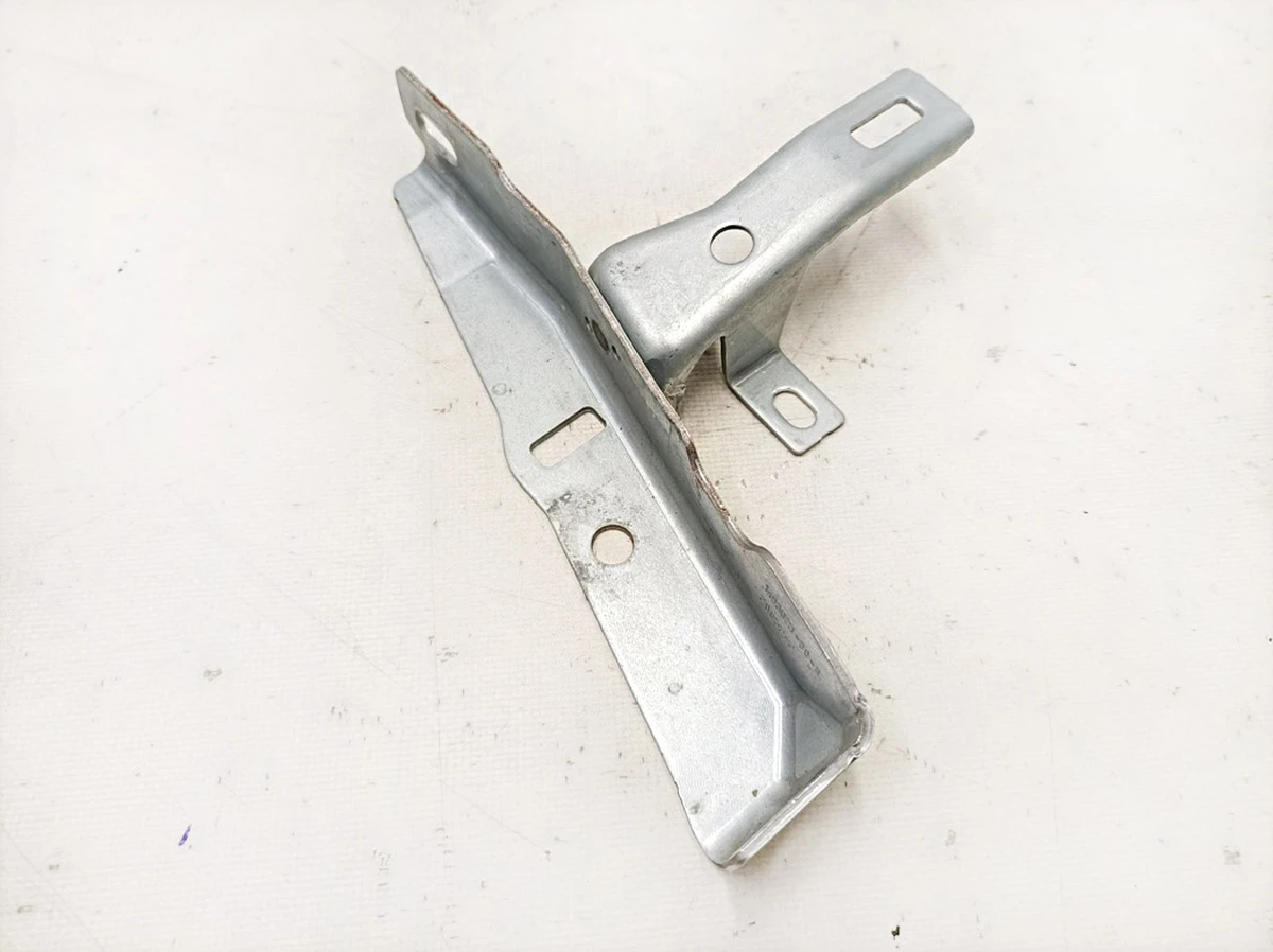 11 Кронштейн каркаса торпеди правий Tesla Model Y 1519460-00-B