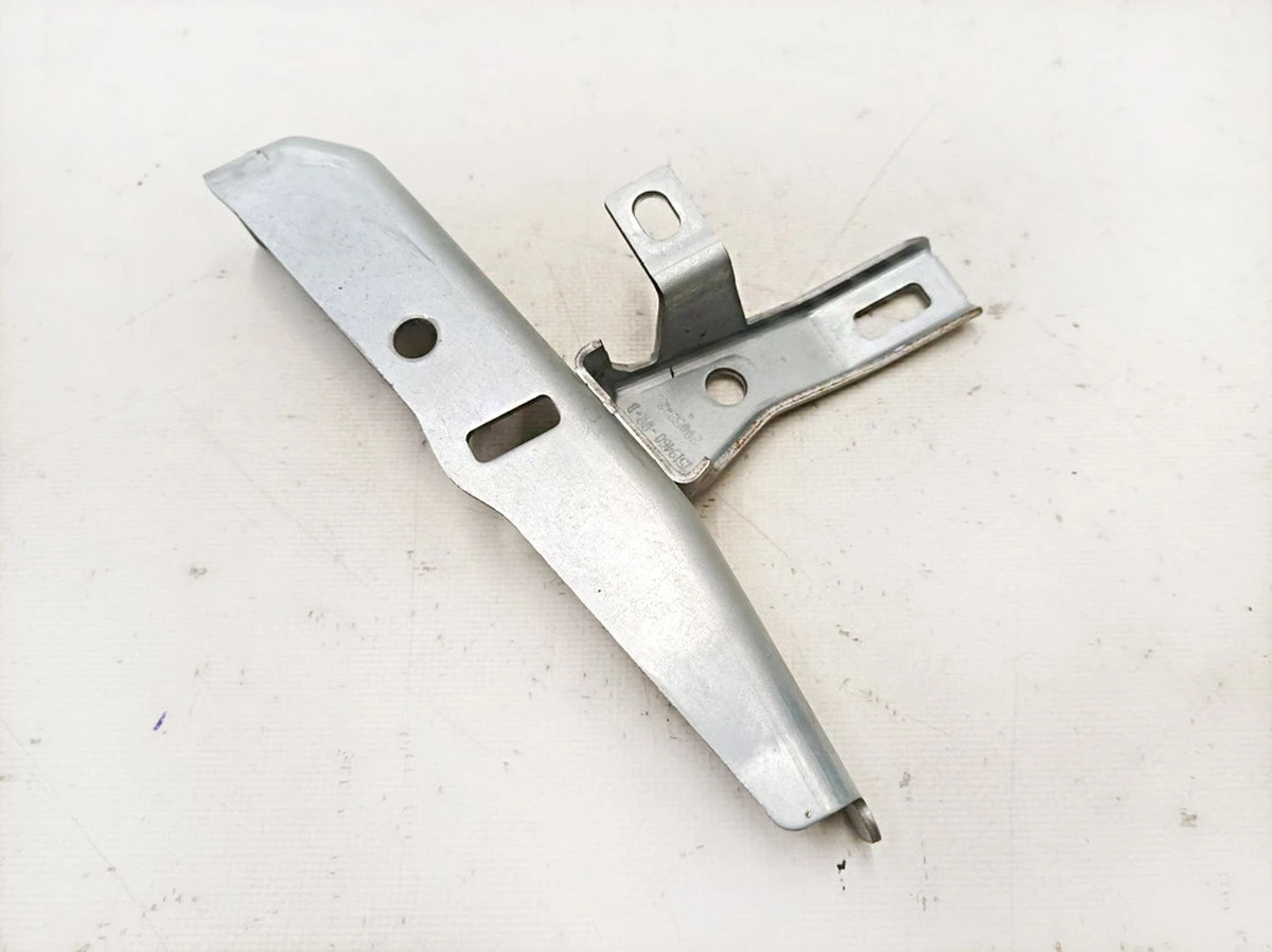 11 Кронштейн каркаса торпеди правий Tesla Model Y 1519460-00-B