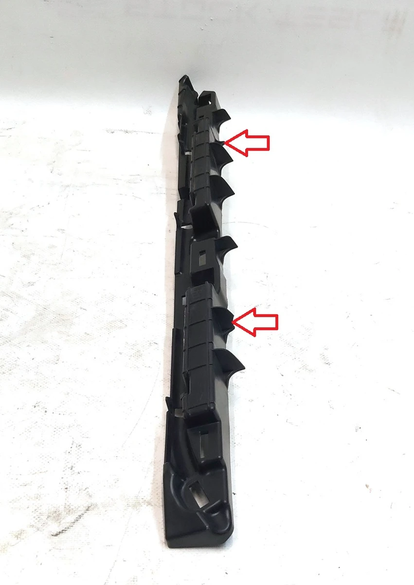 Проставка накладки порога переднього правого пластик Tesla model Y 1521705-00-C