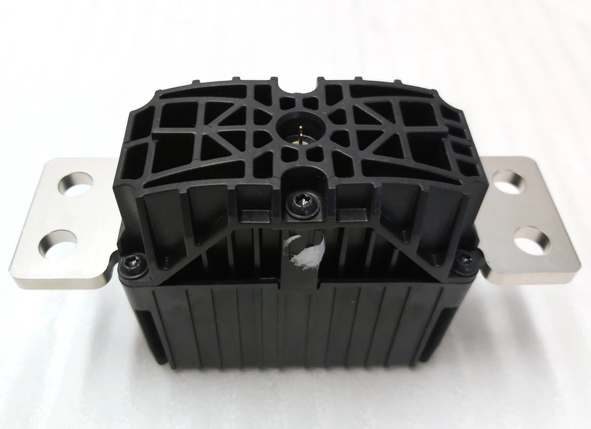 5 DISCONNECT, PYROTECHNIC Tesla Model S Feb 2021, Model S June 2025, Model X Mar 2021, Model X June 2025 1523878-00-E