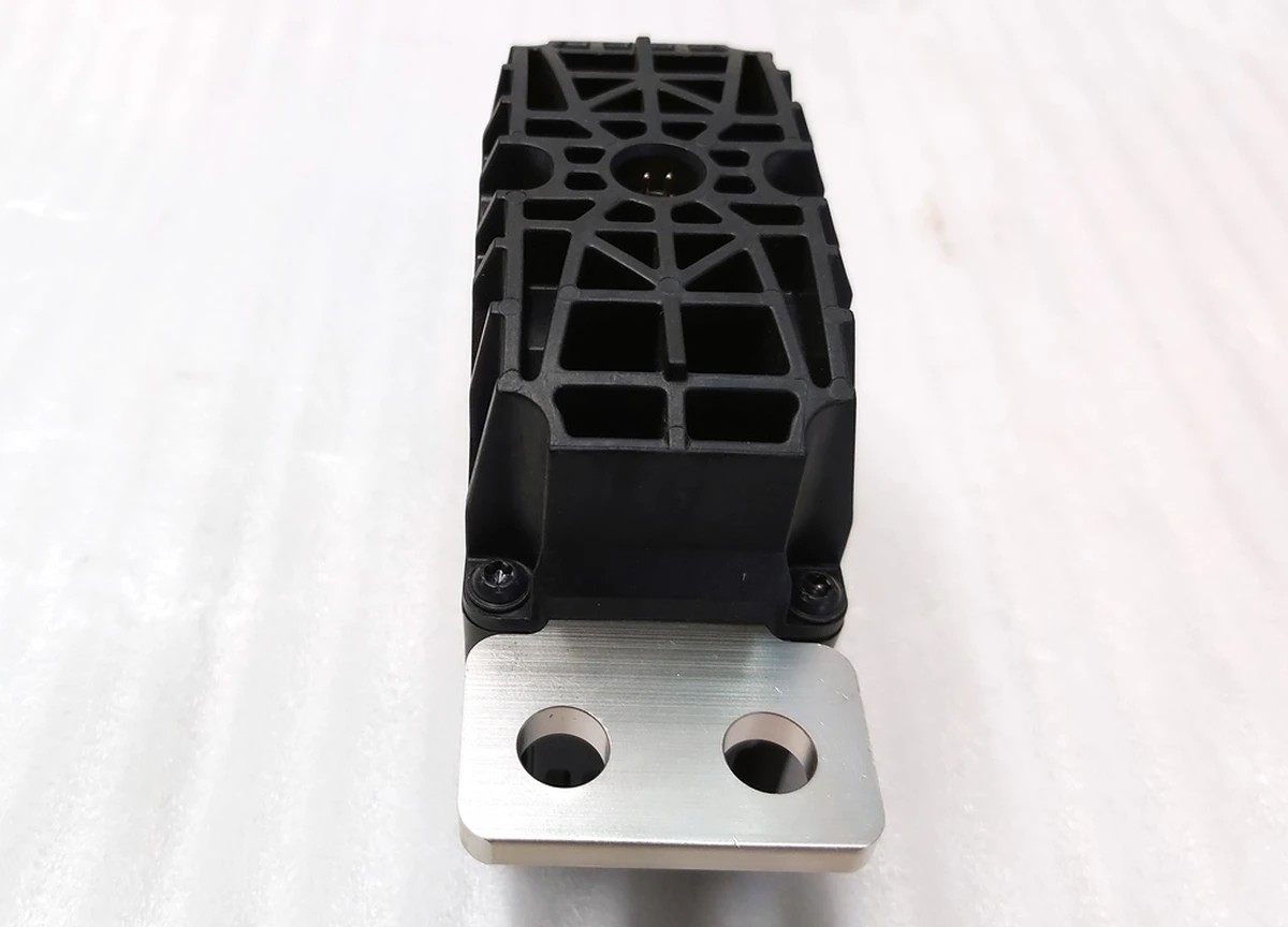 5 DISCONNECT, PYROTECHNIC Tesla Model S Feb 2021, Model S June 2025, Model X Mar 2021, Model X June 2025 1523878-00-E