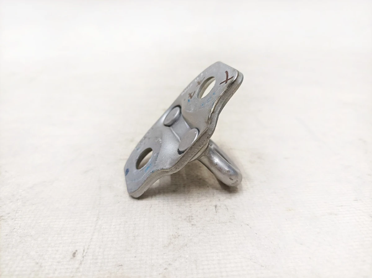 4 Петля замка дверей передніх/задніх лівих/правих з пошкодженням Tesla Model 3, Model Y 1525919-00-A