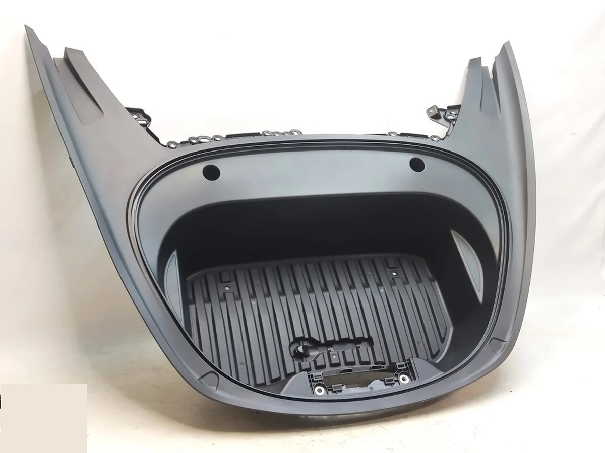 8 Бокс подкапотный (ванна) REST (2021) Tesla Model 3 1526738-00-B