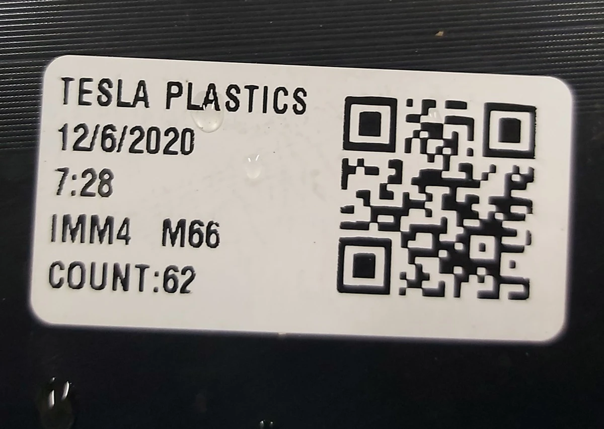 8 Assembly  - frunk REST (2021) Tesla Model 3 1526738-00-B