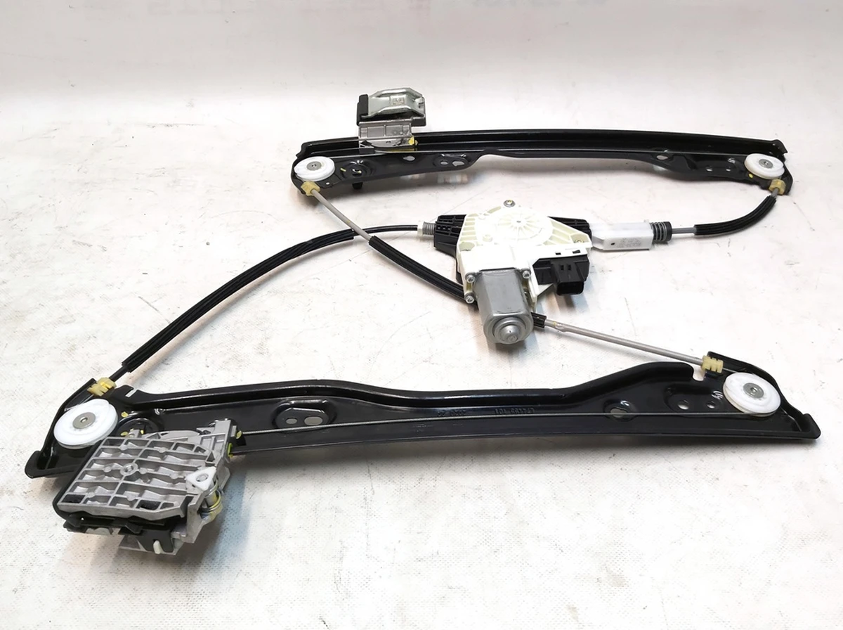 6 Механізм склопідйомника переднього правого у зборі з мотором Tesla Model Y 1526801-00-F