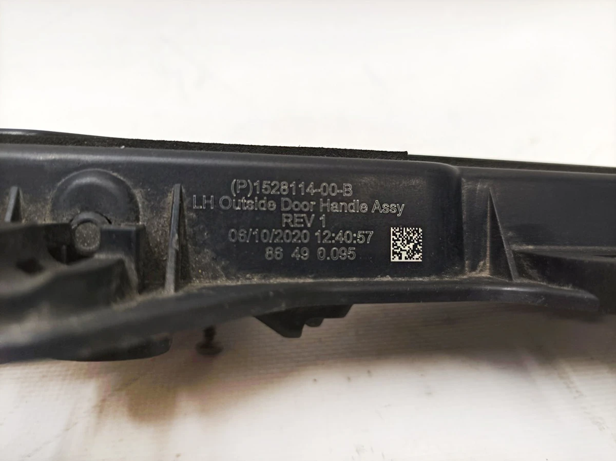 1 Механизм ручки наружной передней задней левой BLACK REV1 с повреждением Tesla Model 3, Model Y 1528114-00-D