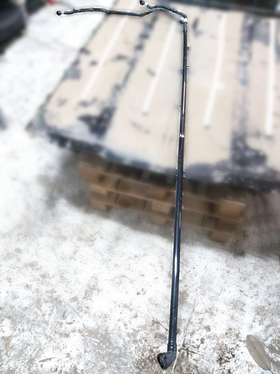 1 Main battery cooling system (RWD) hose Tesla model 3 1530118-00-A