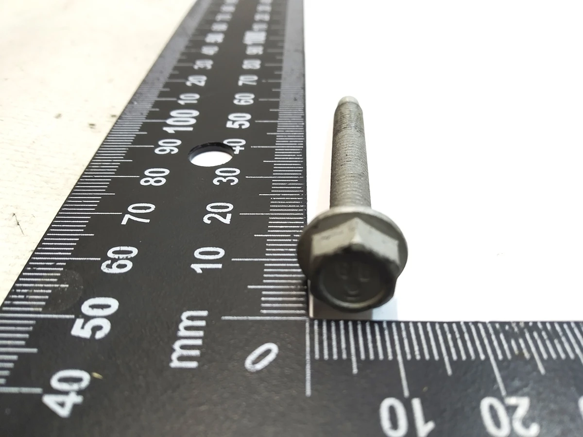 5 Болт компрессора HF, M6x1.0-50,[88], G0110, MAT Tesla Model S Feb 2021, Model X Mar 2021, Model 3, Model 3 Jan 2024, Model Y Feb 2025 1532914-00-A