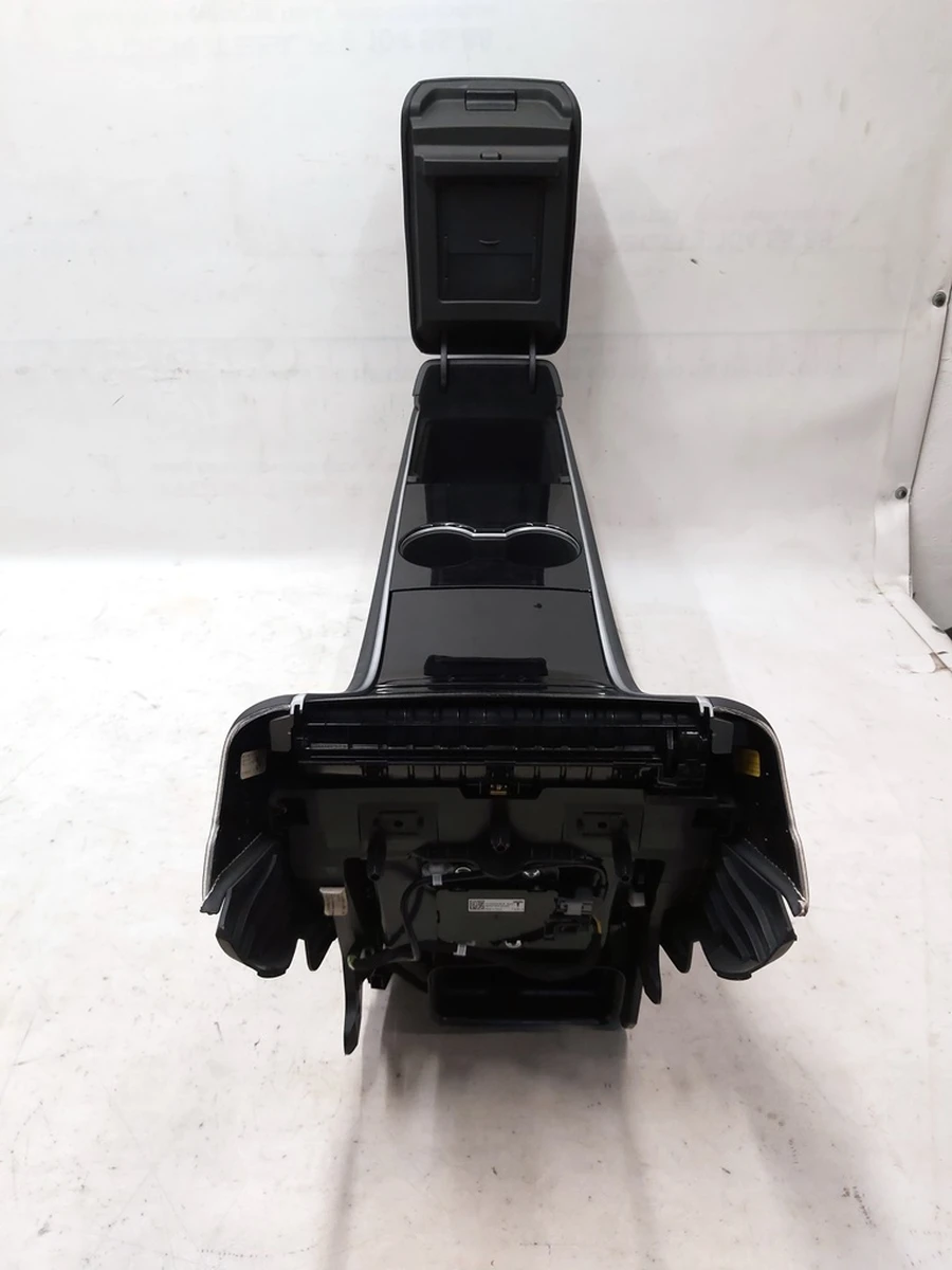 1 Центральна консоль PREM в зборі підлокітник Black без блоку взаємодії з ключем Tesla ModeI 3, ModeI Y 1536685-00-B.