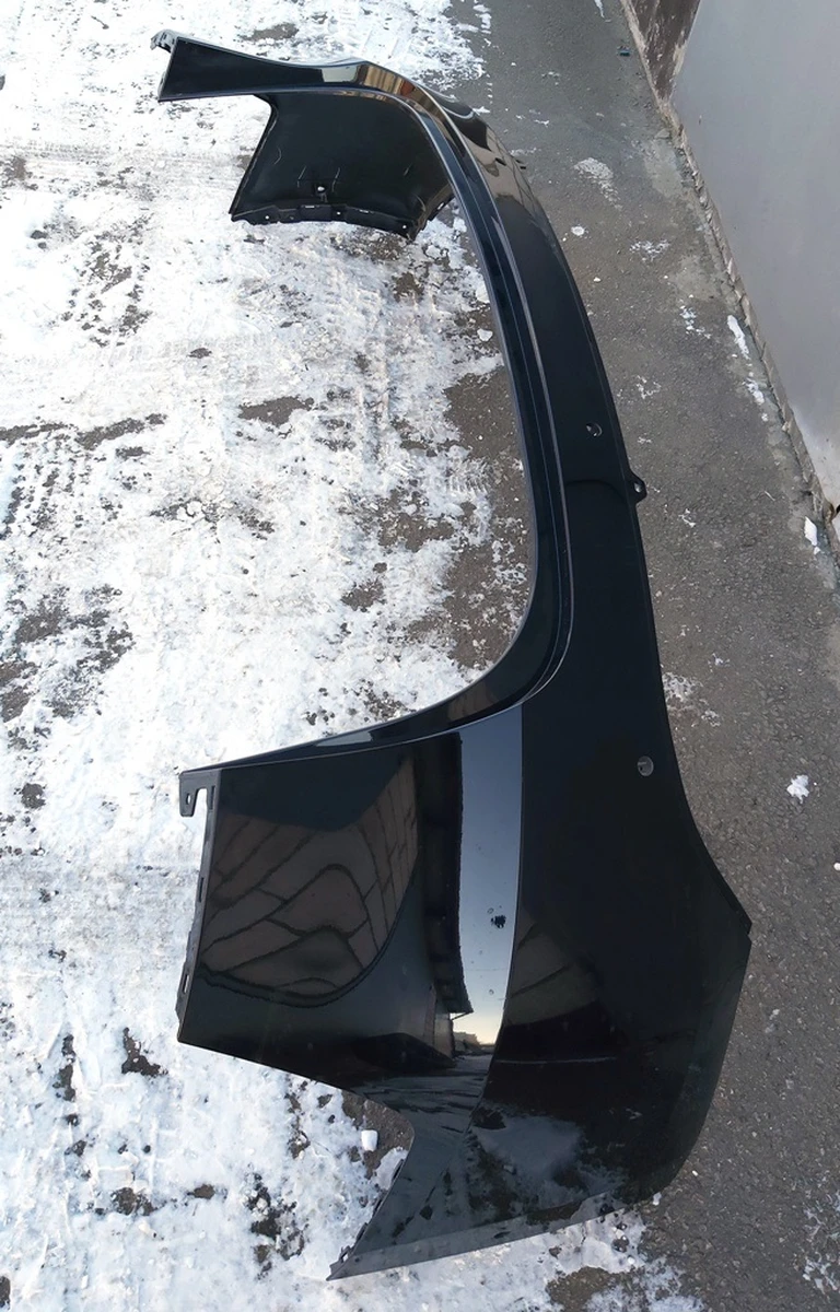 1 MY REAR FASCIA SVC, SOLID BLACK-PBSB with damage Tesla model Y 1493735-S1-A
