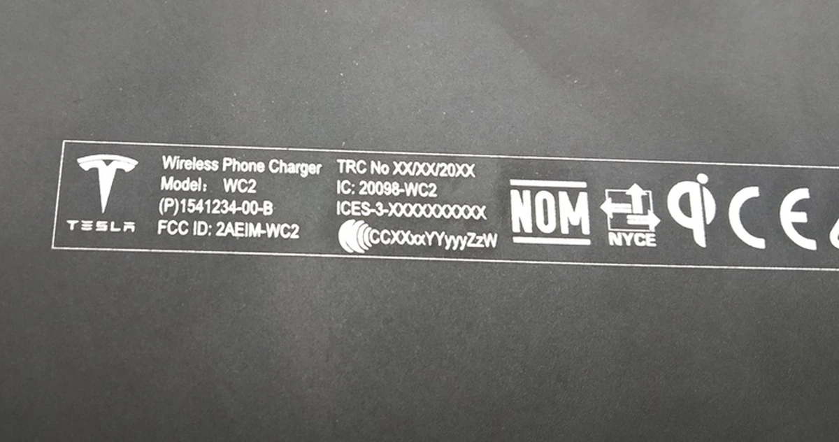 M3 MY, CONSOLE INDUCTIVE PHONE CHARGER