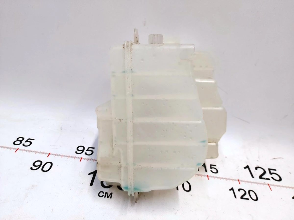 3 Расширительный бачок охлаждающей жидкости Tesla Model 3, Model 3 Jan 2024, Model Y, Model Y Feb 2025 1506803-00 1606364-00-A