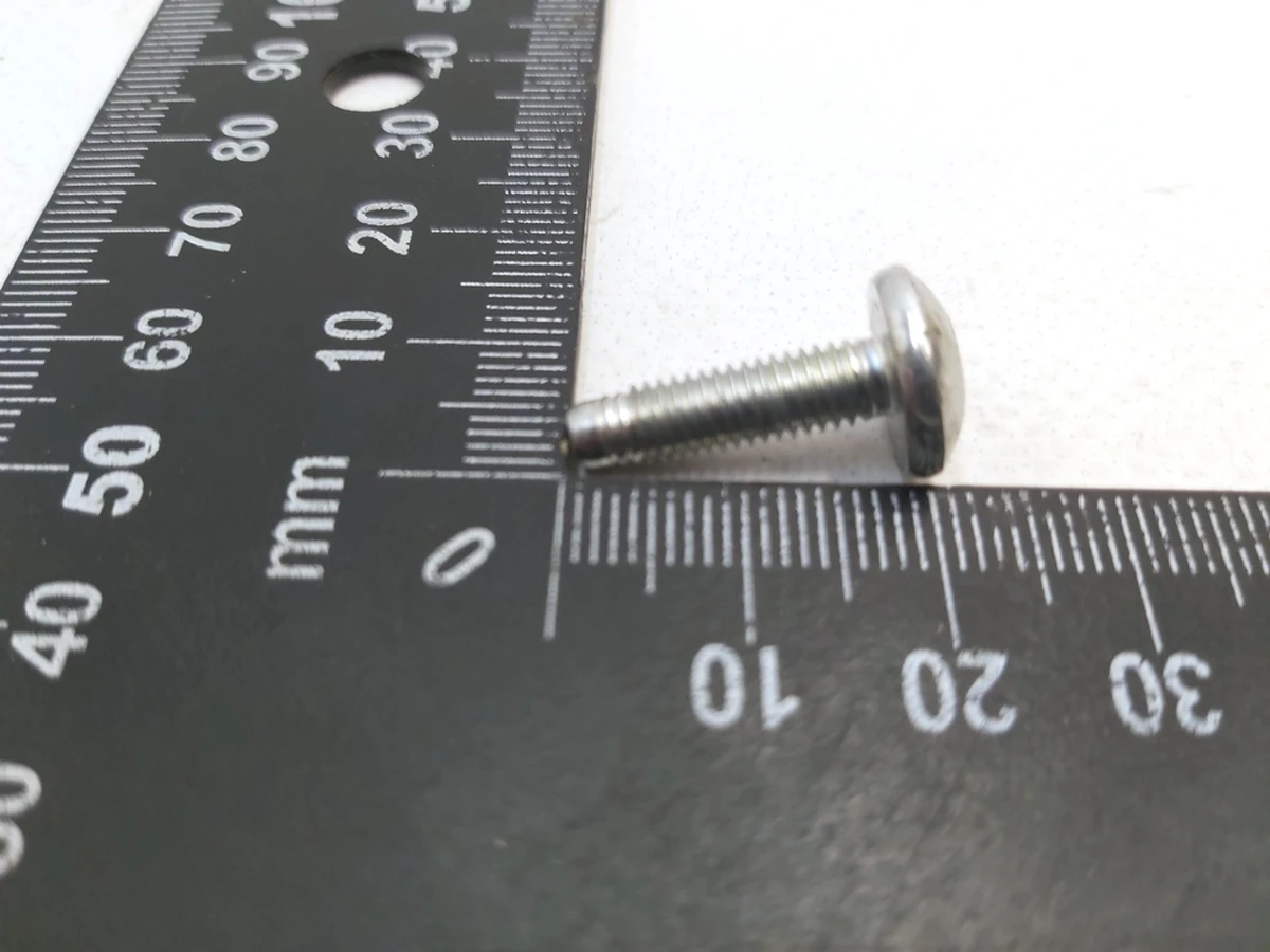 Болт розширювального бачка охолоджуючої рідини PN, M5-0.8x18,[88], ZN, MAT Tesla Model 3, Model 3 Jan 2024, Model Y, Model Y Feb 2025 1546750-00-A