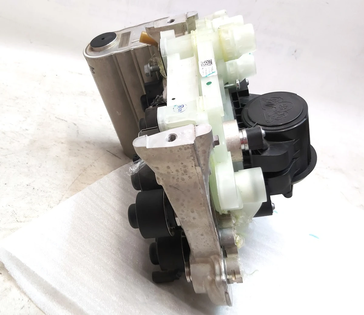 1 Тепловой насос в сборе без шлангов, насосов и теплообменников (с 2022 г.) Tesla Model 3, Model 3 Jan 2024, Model Y 1547595-00-E