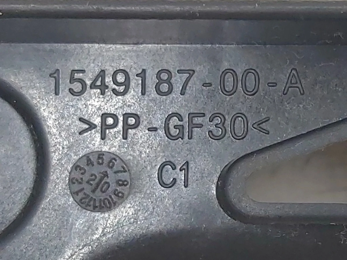 5 Кронштейн кріплення рами другого ряду сидінь Tesla model 3 1549187-00-A