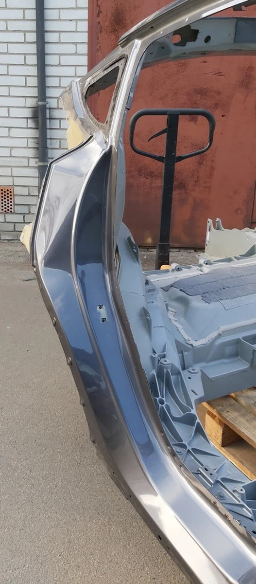 3 Четверть задняя правая PMNG без крыла с повреждением Tesla model Y 1549231-S0-A