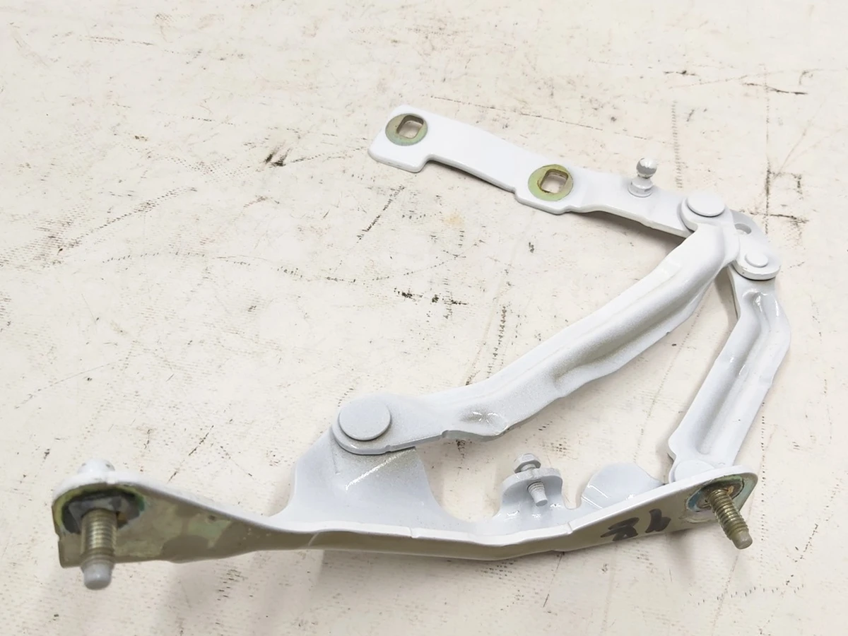 1 Петля крепления крышки багажника левая PPSW Tesla model 3 1551482-99-C