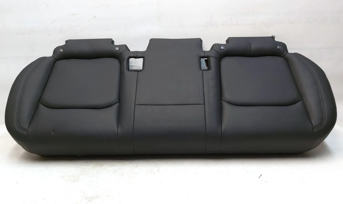 3 Диван второго ряда сидений PUR BLK с подогревом и датчиками присутствия Tesla Model Y 3907893-01-A