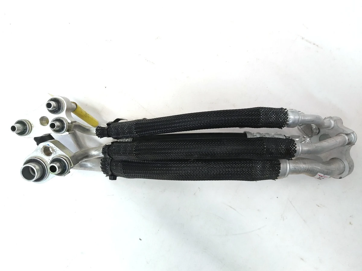 1 Трубопровід системи кондиціювання у зборі від Supermanifold Tesla Tesla Model 3, Model 3 Jan 2024, Model Y, Model Y Feb 2025 1547595-00-E 1502022-00-E