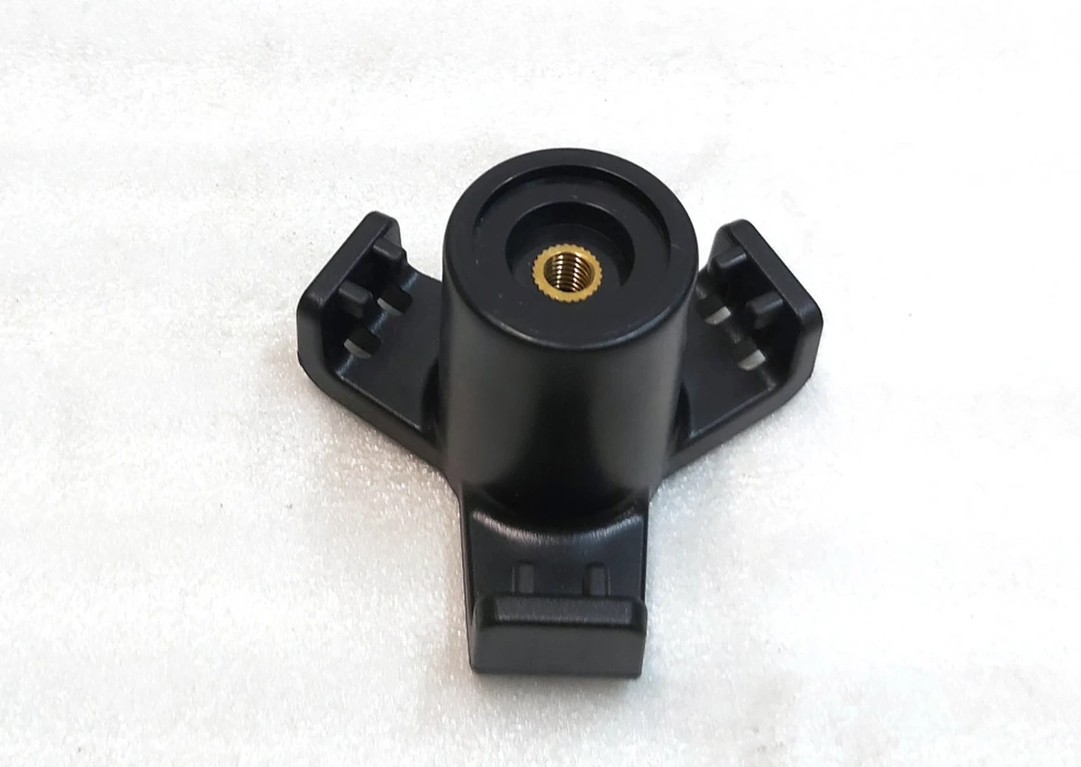 Кронштейн для подвески ручной клади (органайзер) Tesla model 3 1558860-bracket