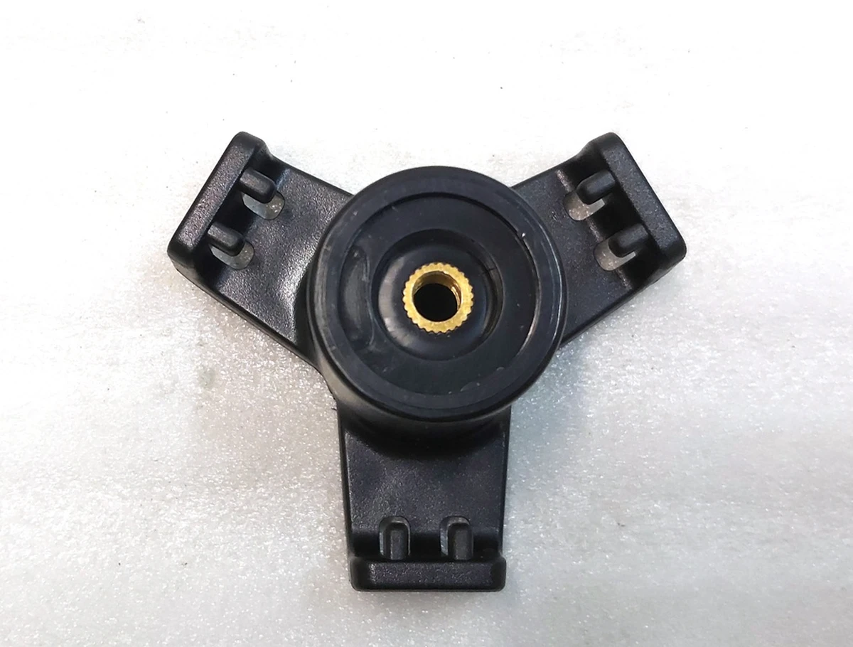 Кронштейн для подвески ручной клади (органайзер) Tesla model 3 1558860-bracket