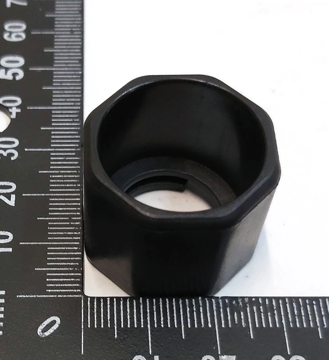 7 Фиксатор (контрогайка) демпфера упора крышки багажника Tesla Model Y 1559817-00-A