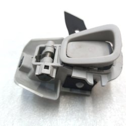 11 Гачок гардеробна правий Tesla model 3 1567630-00-A