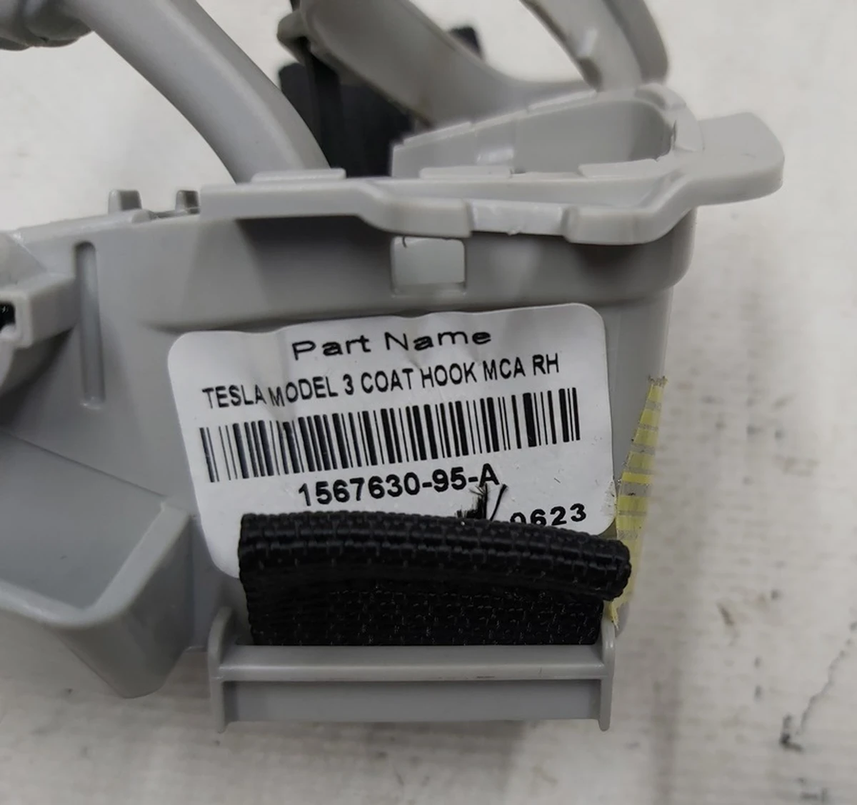 11 MODEL 3, COAT HOOK ASY, RH Tesla model 3 1567630-95-A