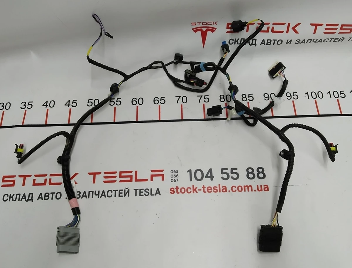 2 Електропроводка боксу переднього багажника (ванни) Tesla model 3 1567961-00-A