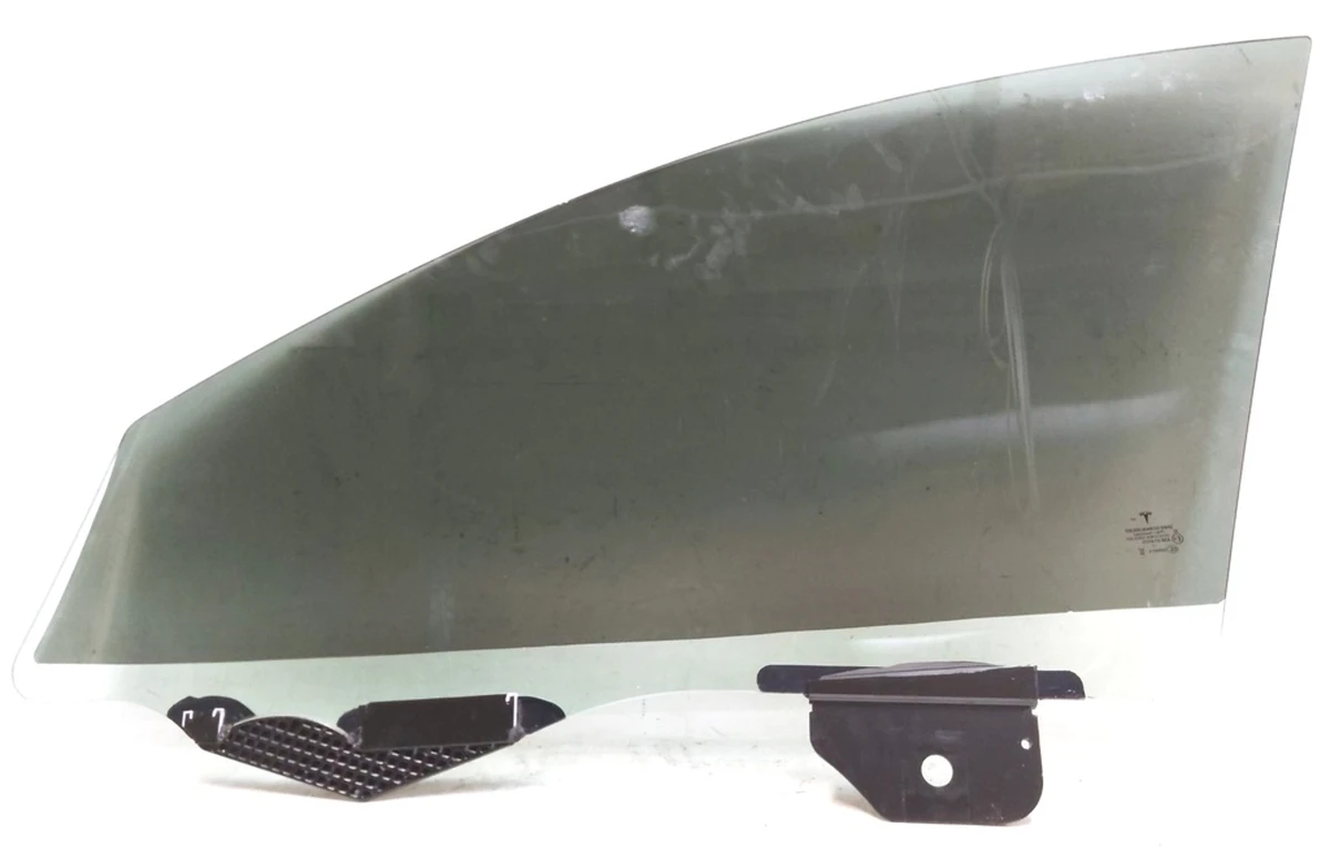 Скло дверей передньої правої подвійне ламіноване в зборі з кронштейнами кріплення NA Tesla model Y 1582617-00-B