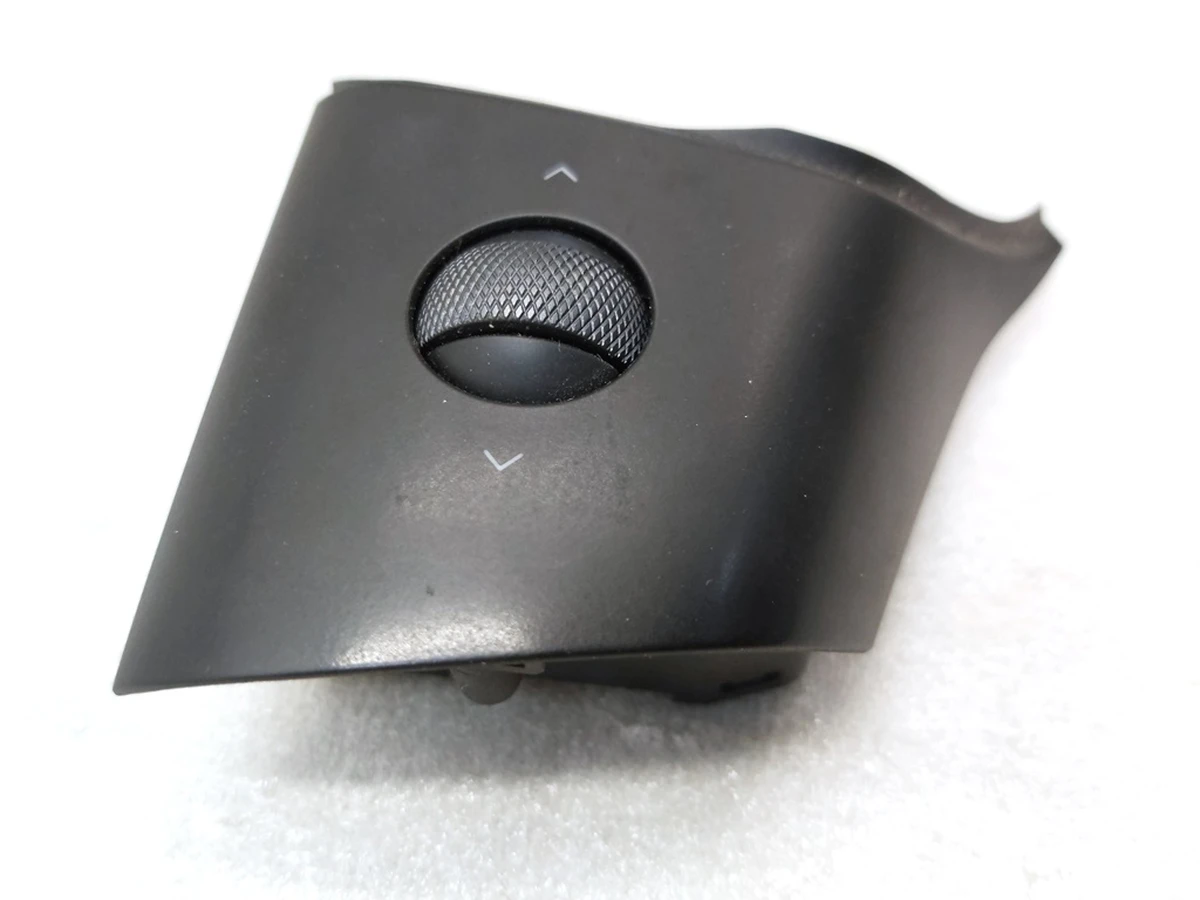 6 STEERING WHEEL SWITCH - RIGHT HAND - MATTE ALUMINUM Tesla Model 3, Model Y 1583976-00-A